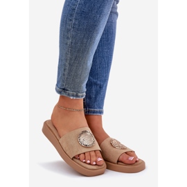 Pantofole da donna con beige di decorazione dorata 1