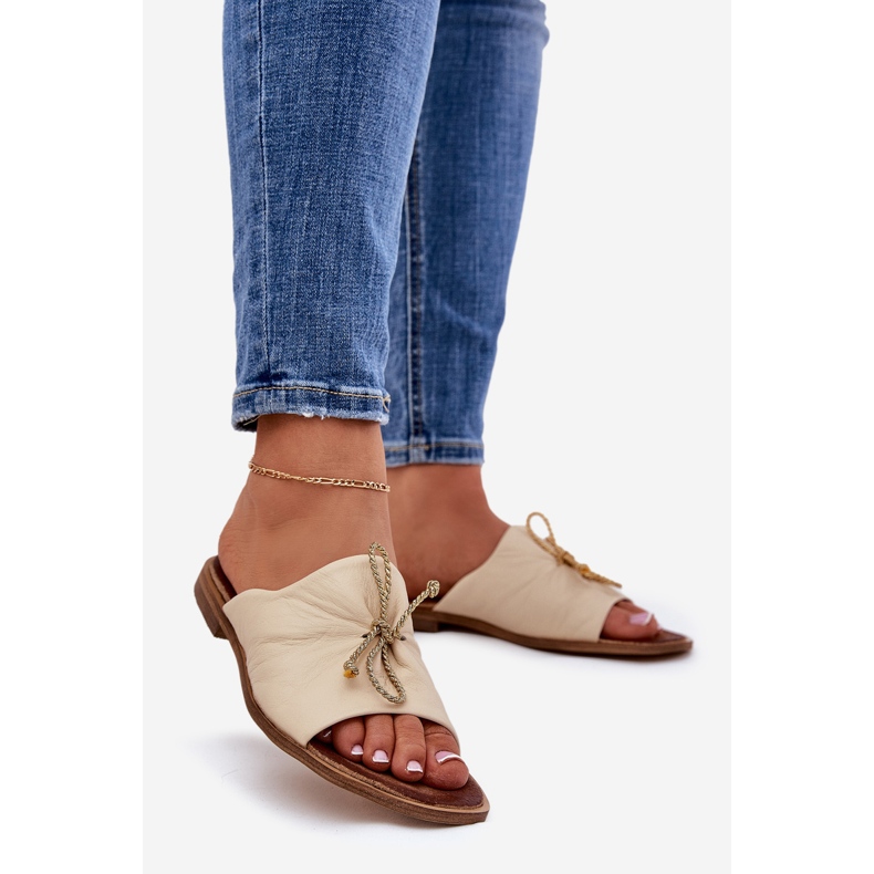 Zazoo 2659 pantofole di cuoio da donna beige 1