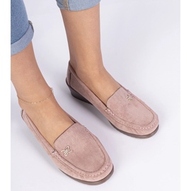 Mocassine femminili rosa su un cuneo di Ecozamsz 2