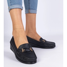 Mocassine delle donne nere sull'antico cuneo nero 1