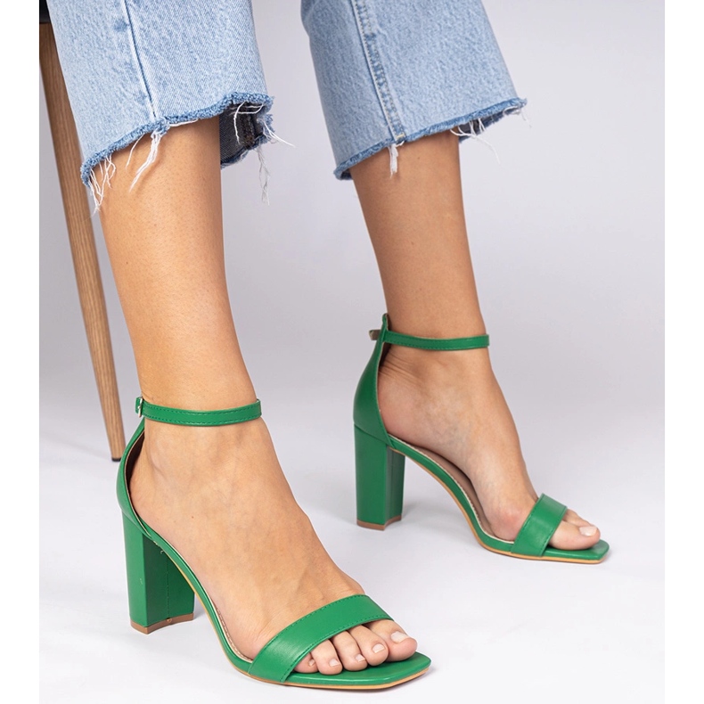 Sandali verdi con tacco alto verde 1