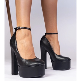 Décolleté neri su un palo alto nero 1
