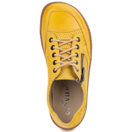 Sneaker in pelle minimalista a piedi nudi olivier 770 giallo perforato 1