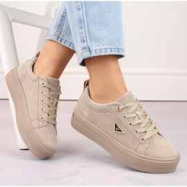 Scarpe da donna in pelle scamosciata beige con plateau Filippo DP3533 1