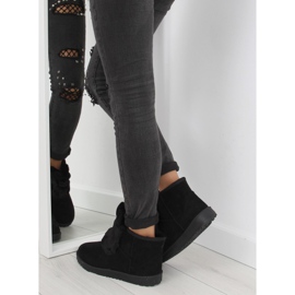 Emusy nero con orecchie B198 nero 2