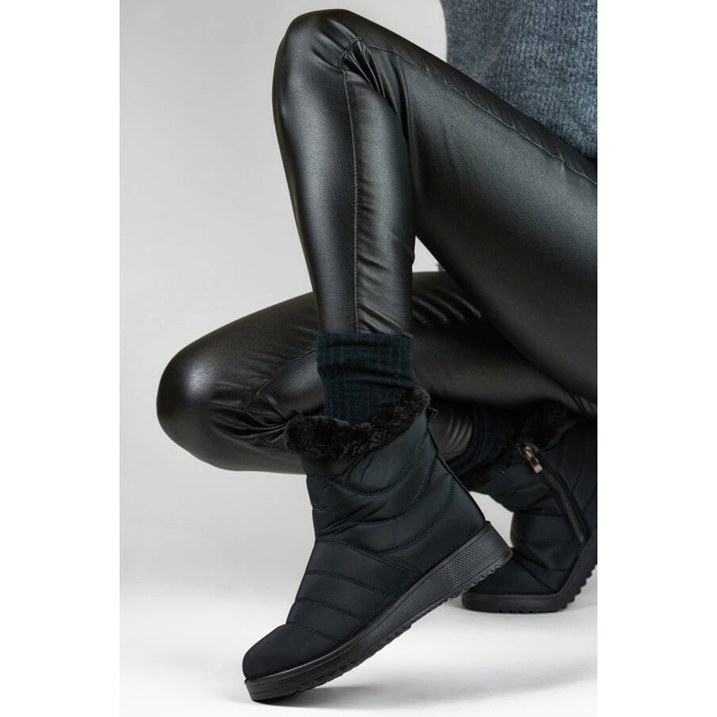 Doposci isolanti da donna con pelliccia, neri W76B nero 1
