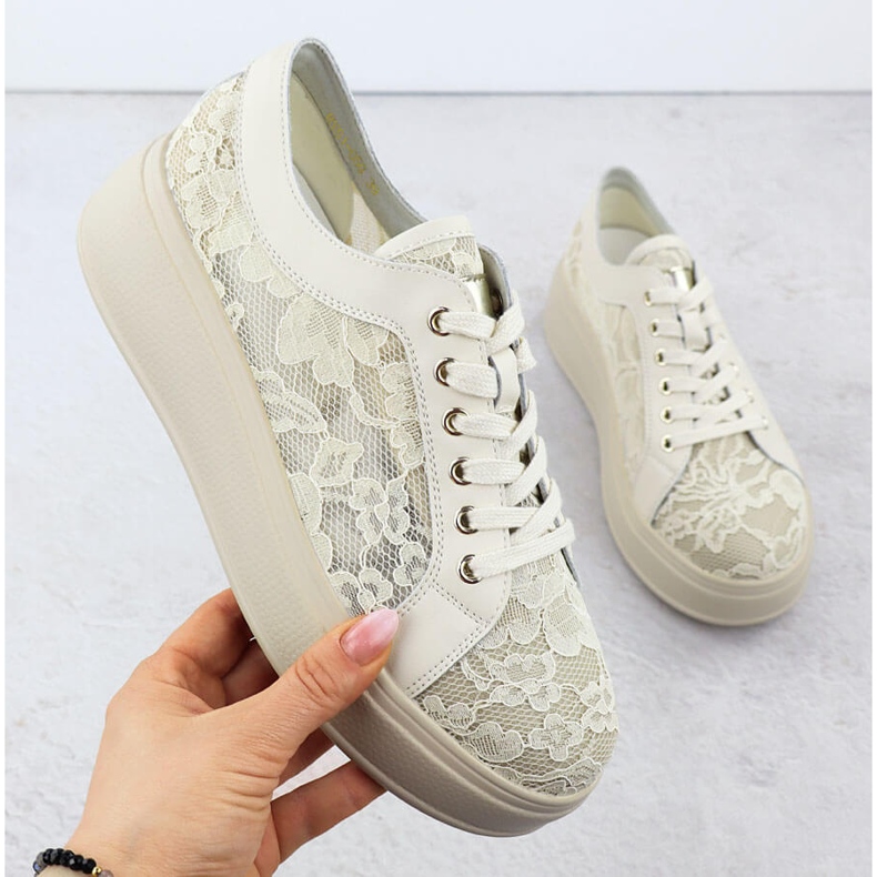 Scarpe sulla piattaforma beige in pizzo S.Barski HY51-059 1