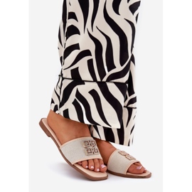 Eleganti infradito da donna con piatto -eed decorazione beige 1