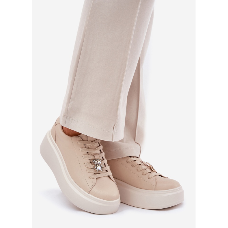 Scarpe sportive in pelle femminile sulla piattaforma con vinceza 39922 beige 1