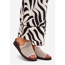 Jezzi Zeppe femminili con un cinturino beige decorativo 1