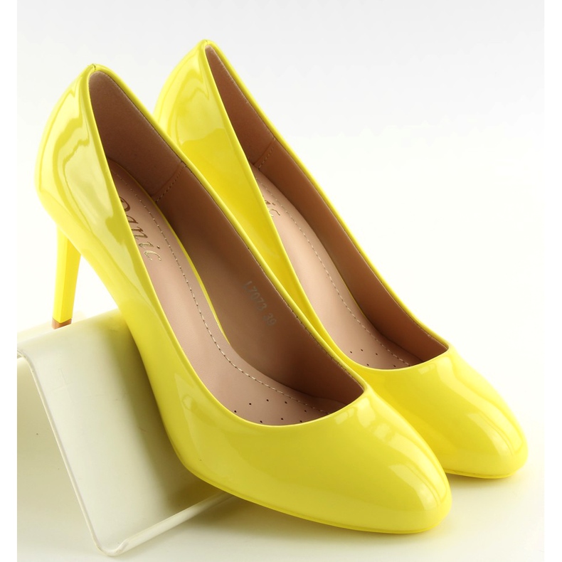 Décolleté da donna verniciate di giallo giallo 1