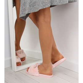 Ciabatte in pelliccia con orecchie rosa LS-02 rosa 2