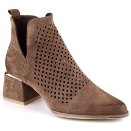 Stivali da donna in pelle scamosciata traforata con tacco marrone Potocki SZ12356 1
