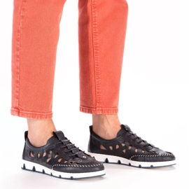 Scarpe slip-on da donna in pelle traforata, blu navy Rieker 49956-14 1