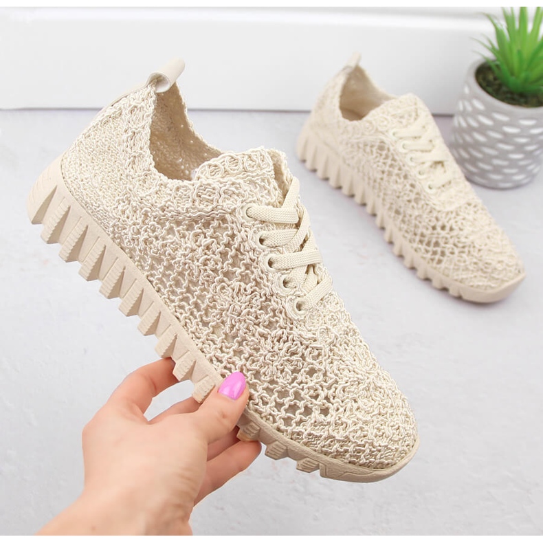 Scarpe sportive da donna in pizzo beige T.Sokolski 1982 1