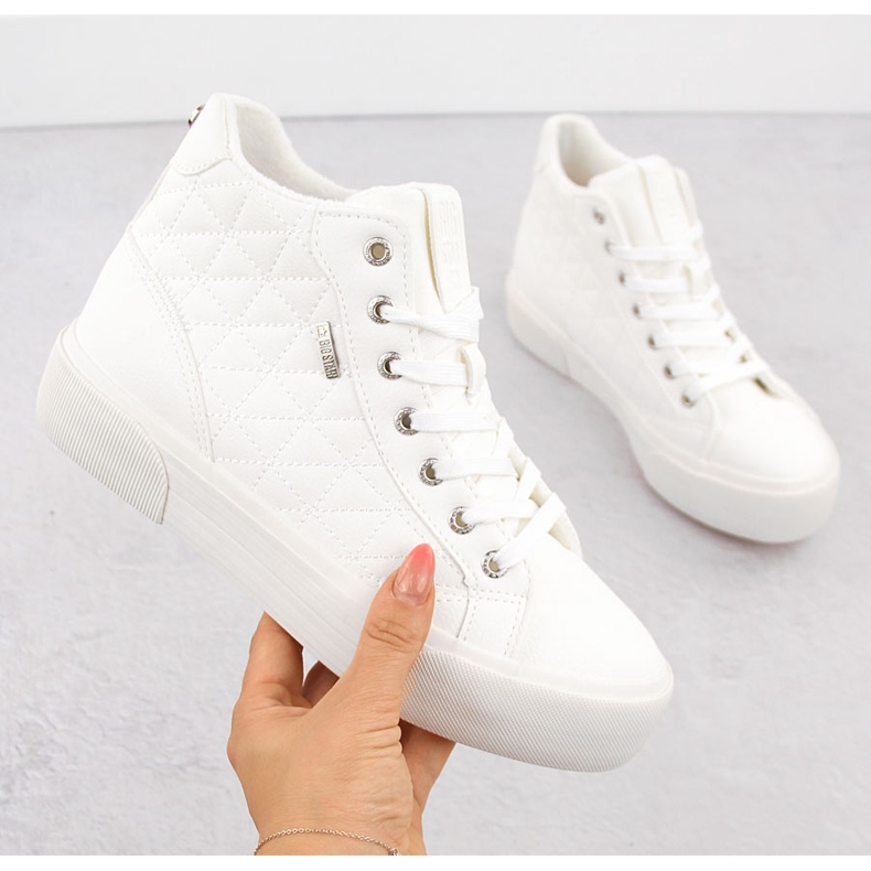 Sneakers isolanti trapuntate bianche Big Star OO274A479 bianca 1