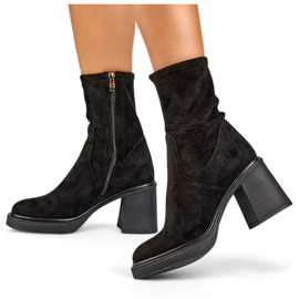 Stivali da donna con tomaia in pelle scamosciata elastica, nero GD-FL2202B 1