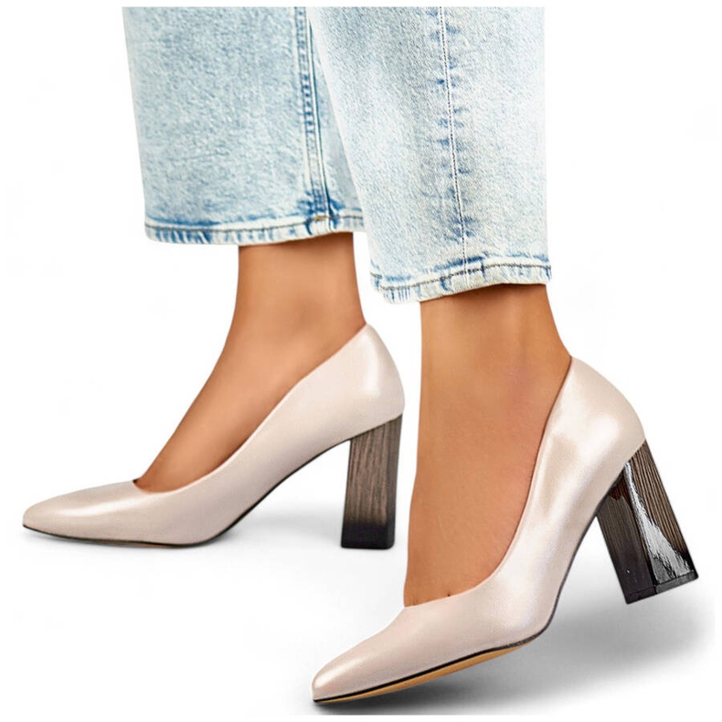 Décolleté da donna a punta con tacco alto decorativo, beige GD-FL486A-L.BE 1