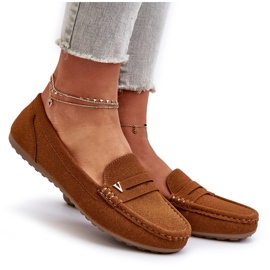 Mocassini classici da donna color cammello marrone 6