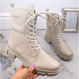 Comodi stivali da donna isolati beige Rieker Y7116-60 2