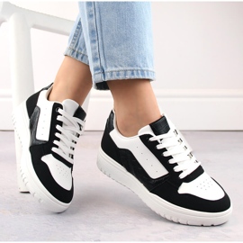 Sneakers sportive da donna panda bianche e nere McBraun 23263 bianco 1