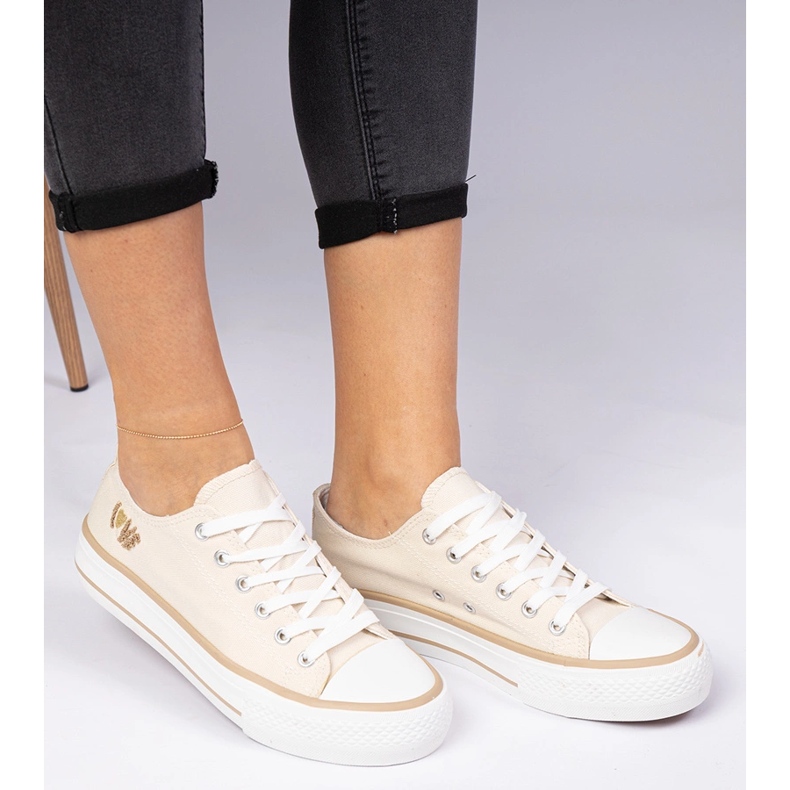 Sneaker femminili classiche beige 2
