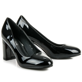 Décolleté laccate sul montante nero 1