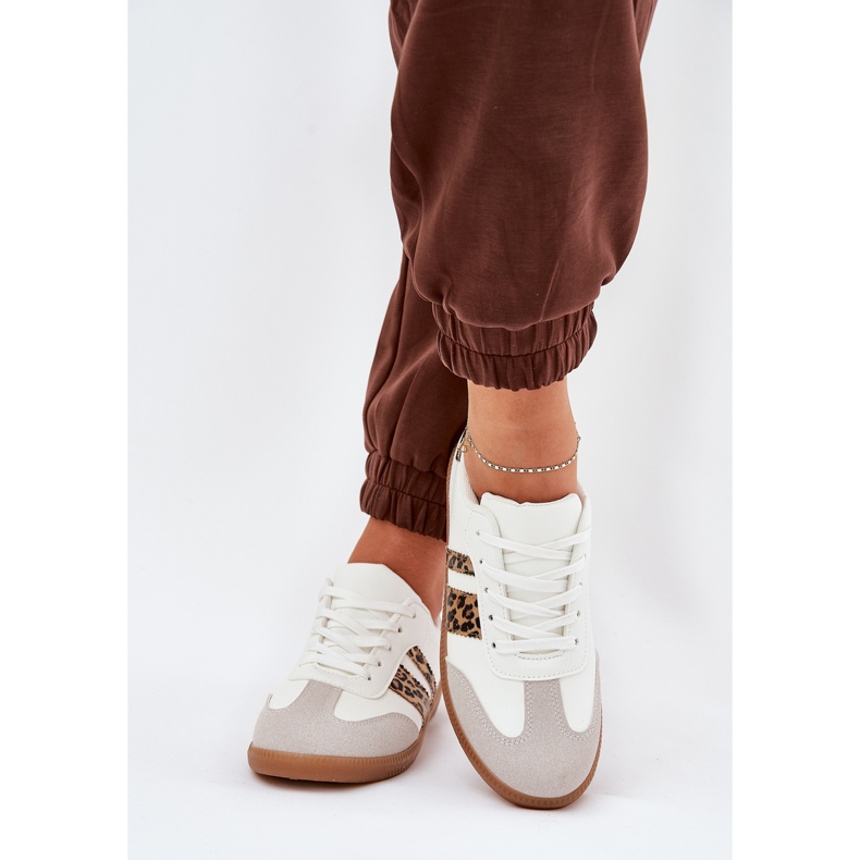 Sneaker da donna bassa con stampa leopardo bianca in pelle Eco bianco 2