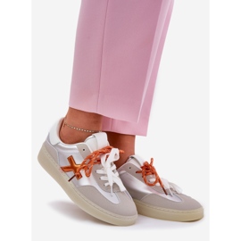 Scarpe sportive basse delle donne d'argento 1
