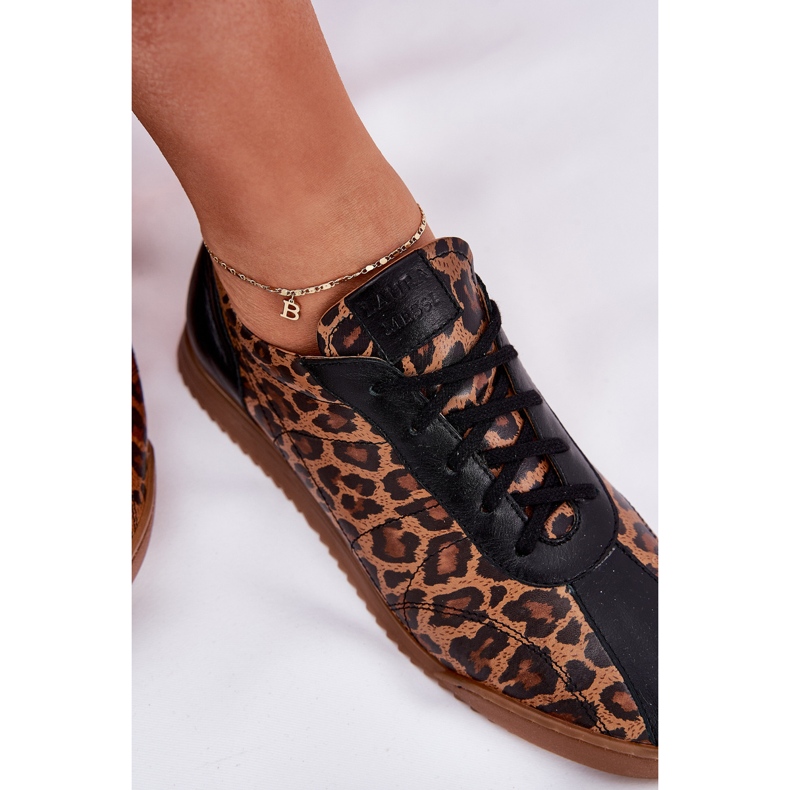 Scarpe sportive in pelle da donna in leopardo Laura Messi 2935 Brown marrone 2