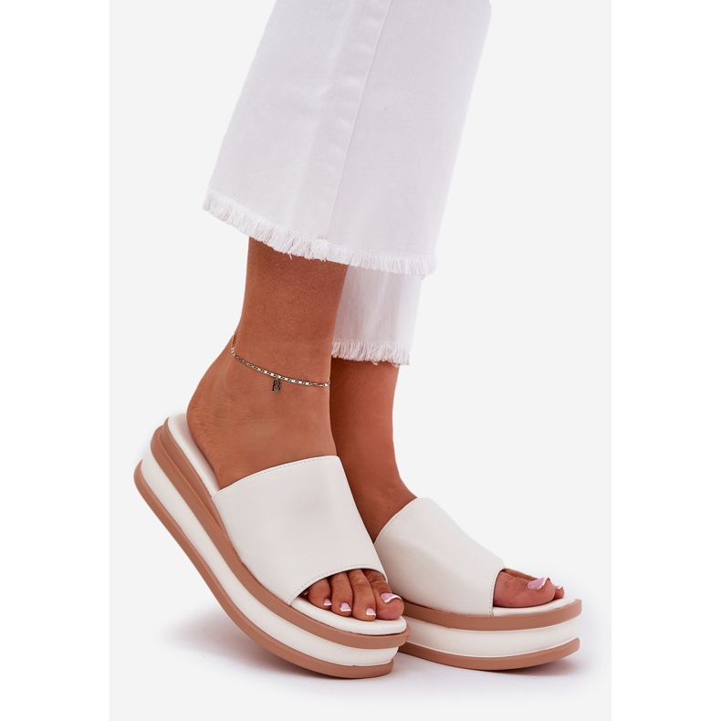 Classiche pannelli da donna sulla piattaforma e zeppe bianche bianco 1