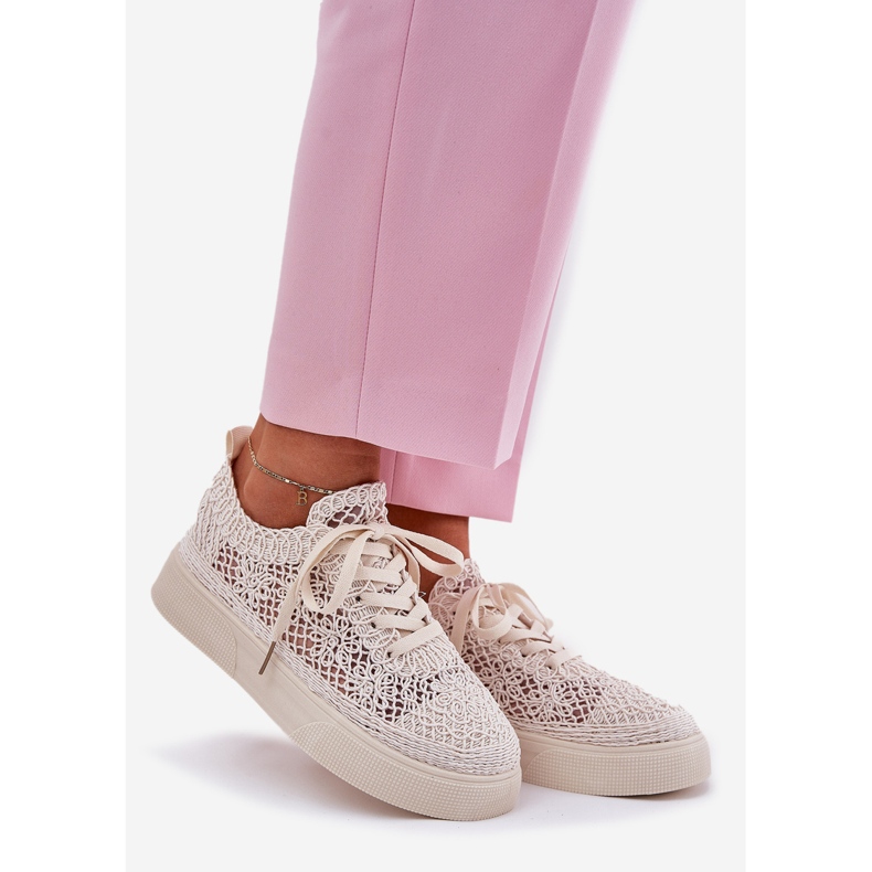 Blaci sneaker femminili sulla piattaforma leggera beige 1