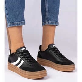 Sneaker black sneaker femminili sulla piattaforma nero 1