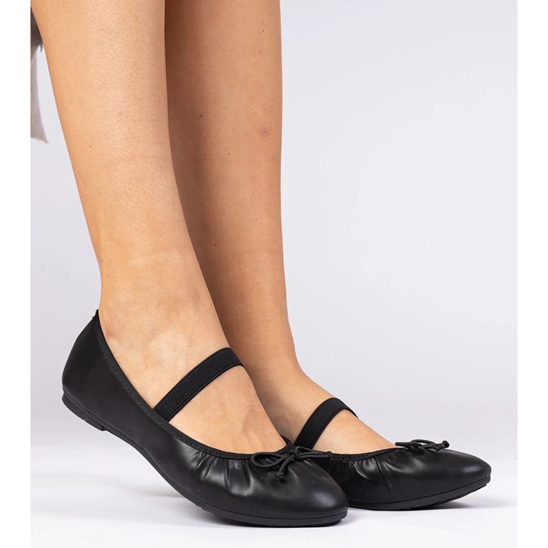 Ballerine femminili nere con un arco nero 1