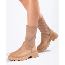 Stivaletti da donna in pelle scamosciata con tomaia flessibile beige 2