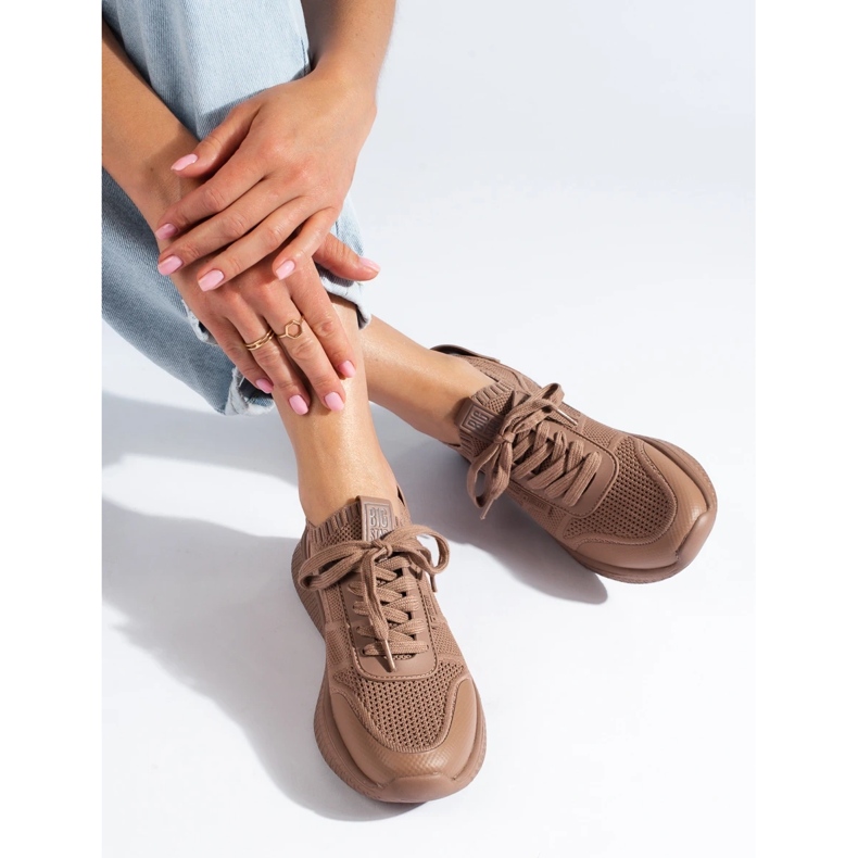 Scarpe sportive da donna marroni Big Star LL274416 Memory Foam beige 2