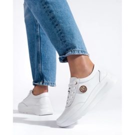 Scarpe sportive in pelle bianca 1