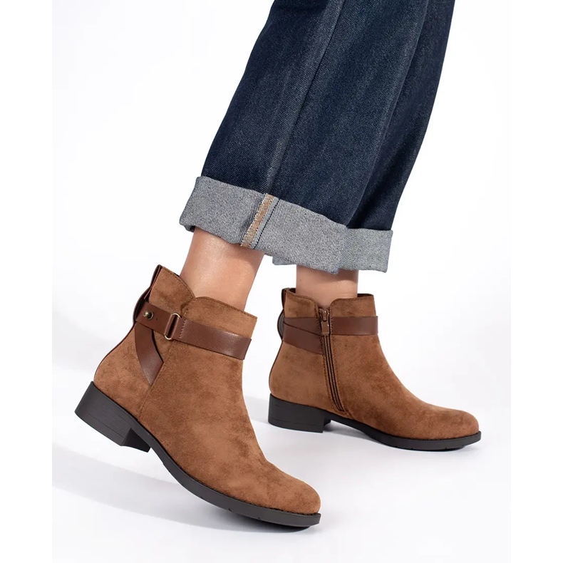 Stivaletti da donna in camoscio marrone 1