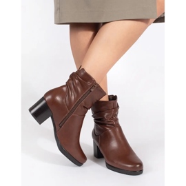 Stivaletti da donna in pelle marrone con tomaia arricciata di Sergio Leone 2