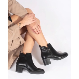 Stivaletti da donna neri con cerniera decorativa e fibbia nero 2