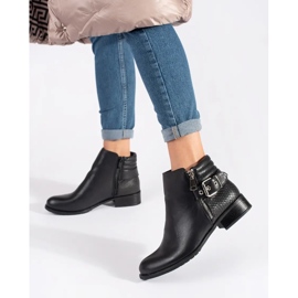 Stivaletti Chelsea da donna neri con tacco piatto nero 1