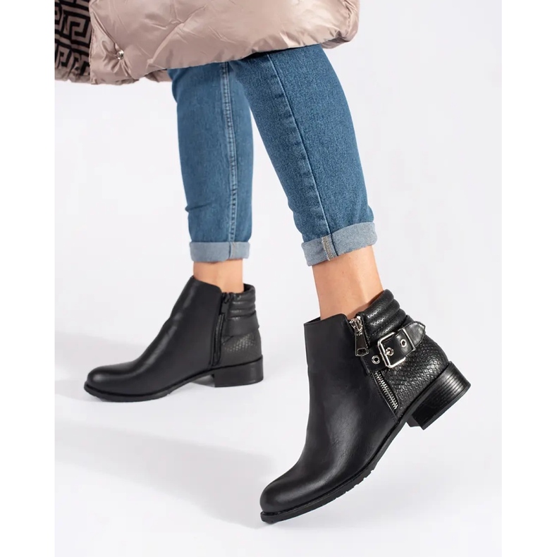 Stivaletti Chelsea da donna neri con tacco piatto nero 1