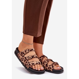 Infradito da donna con strisce e fibbia con stampa leopardo marrone 1