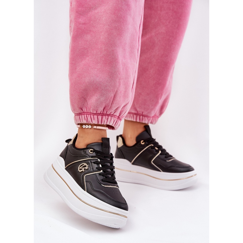 Scarpe sportive femminili sulla piattaforma nera nero 2