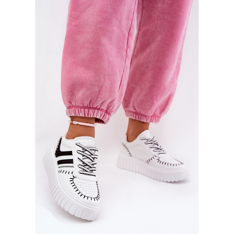 Sneaker da donna sulla piattaforma bianca e bianca bianco 2