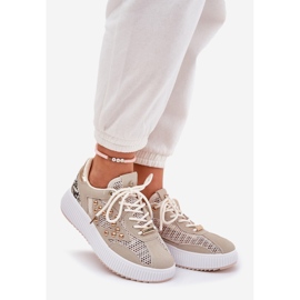 Scarpe sportive femminili con maglia e stalloni beige 1