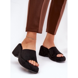 Slifor da donna in pelle scamosciata sulla piattaforma e zeppe nere nero 2