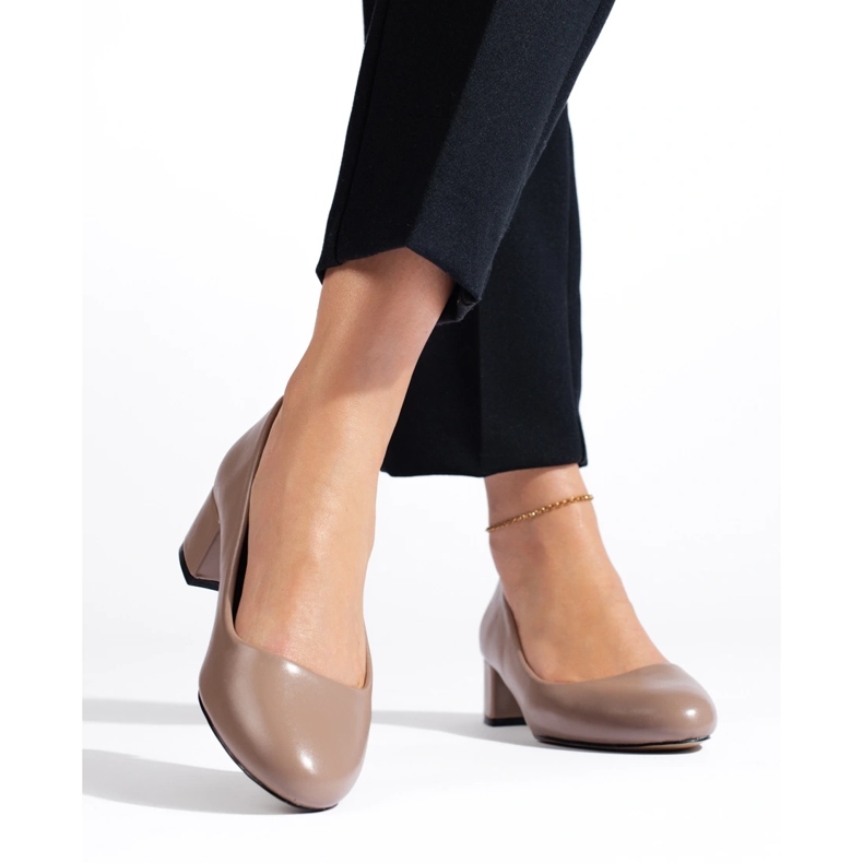 Décolleté da donna con tacco basso, colore beige scuro 2