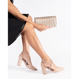 Décolleté in camoscio beige con paillettes 1