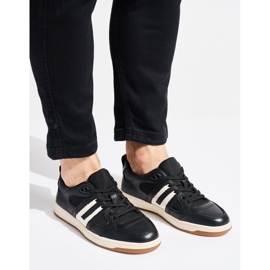 Scarpe sportive nere realizzate in pelle ecologica nero 1